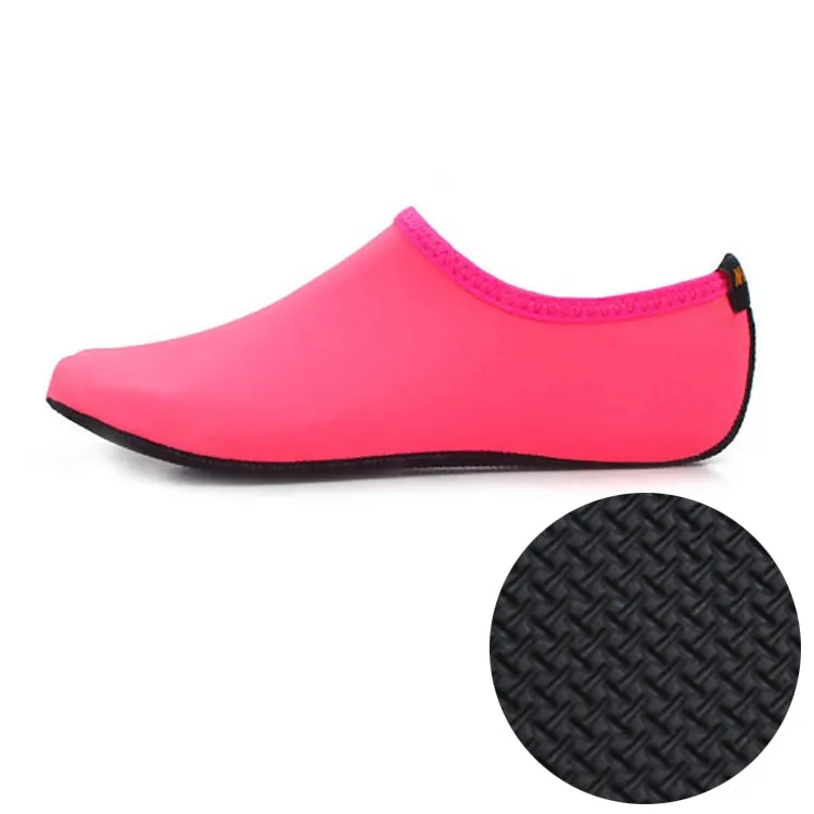 3mm Non-slip Rubber Embossing Texture Sole Solid Color Diving Shoes and Socks, One Pair(Pink)