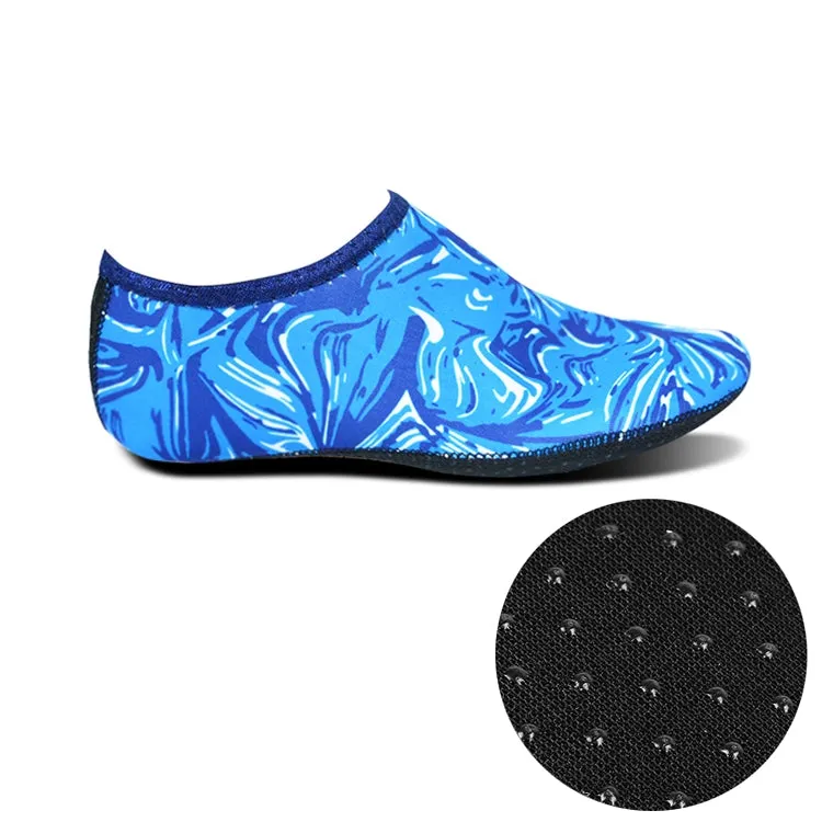 Non-slip Plastic Grain Texture Thick Cloth Sole Printing Diving Shoes and Socks, One Pair, Size:M (Blue Figured)