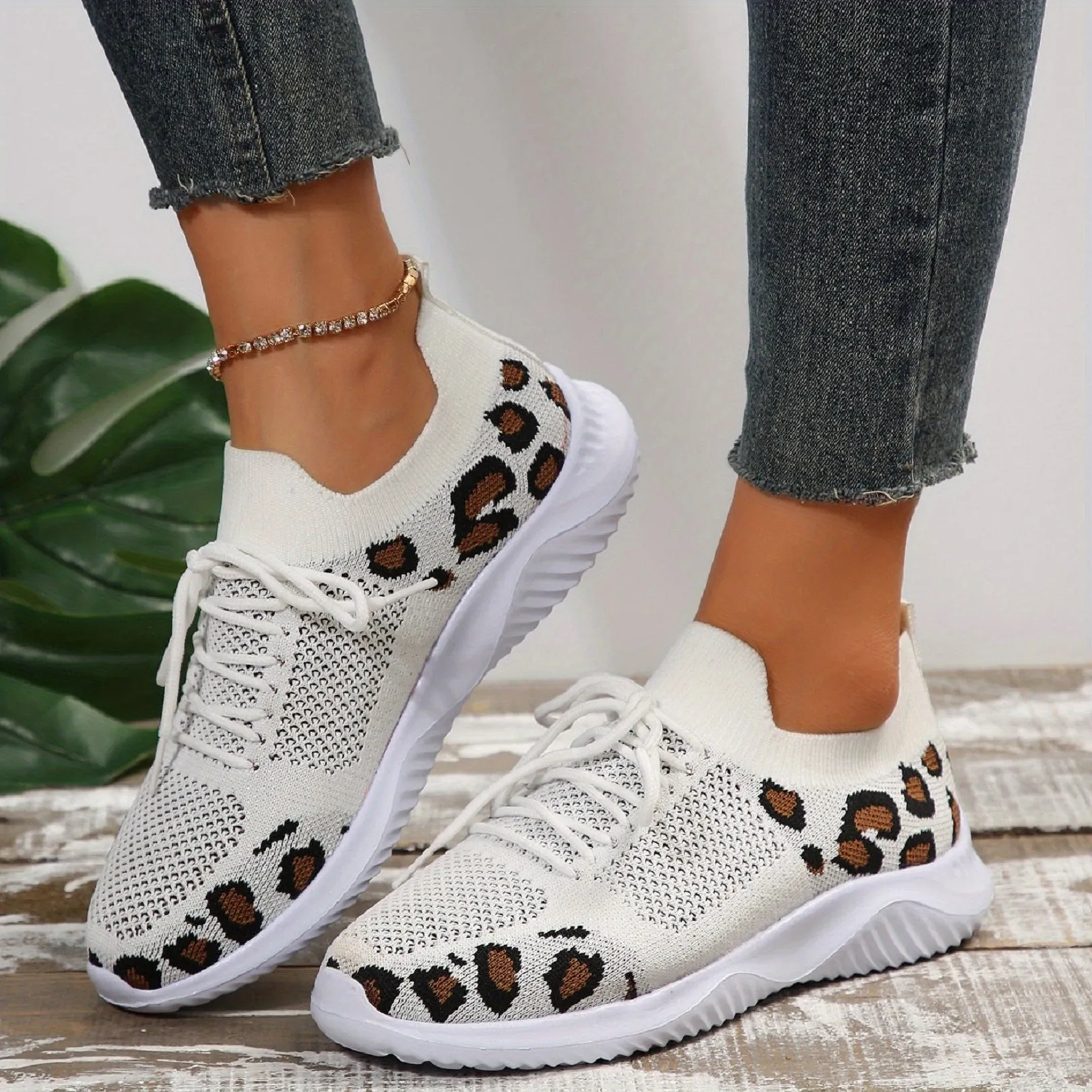 Women's Knitted Sports Shoes, Leopard Printed Low Top Running Shoes, Casual Walking Sneakers